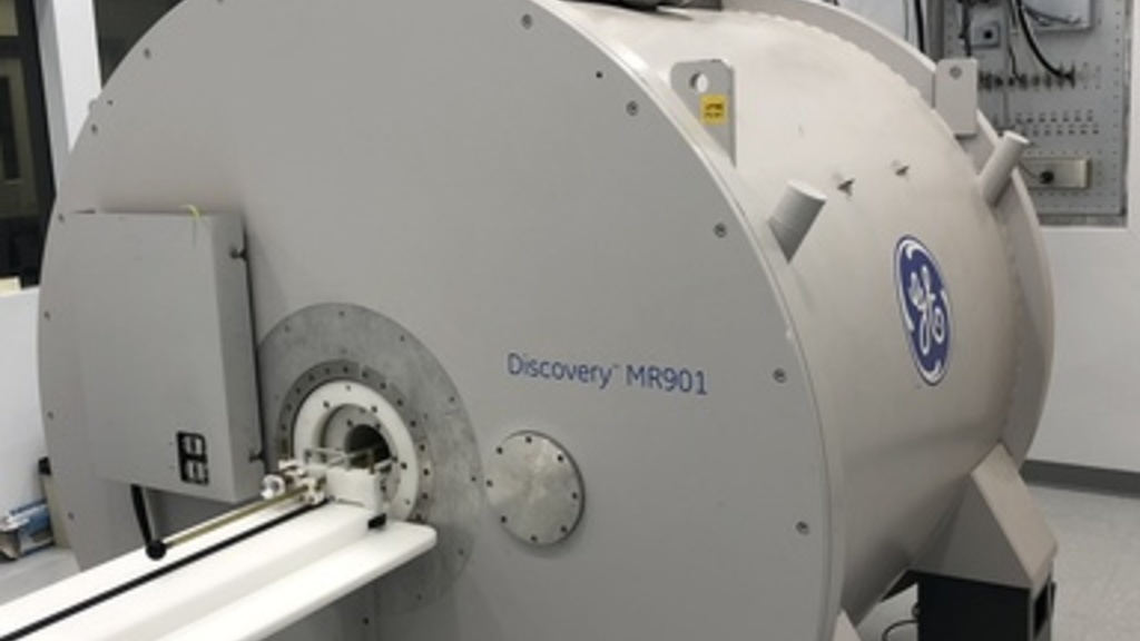 7.0T GE 901 Discovery Small Animal MRI Scanner